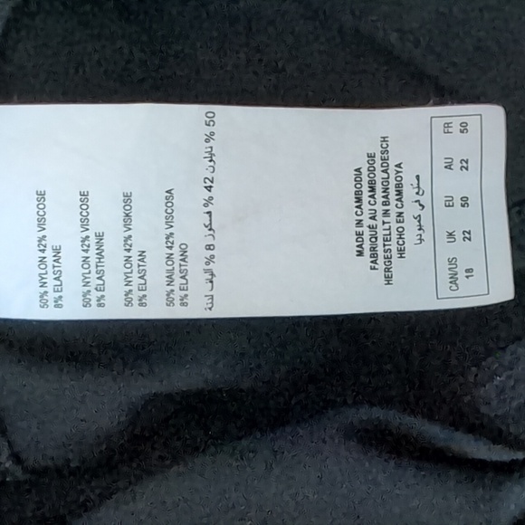 Michel Studio Black Boxy Button Down Cropped Shirt,Size 18. - Picture 8 of 9